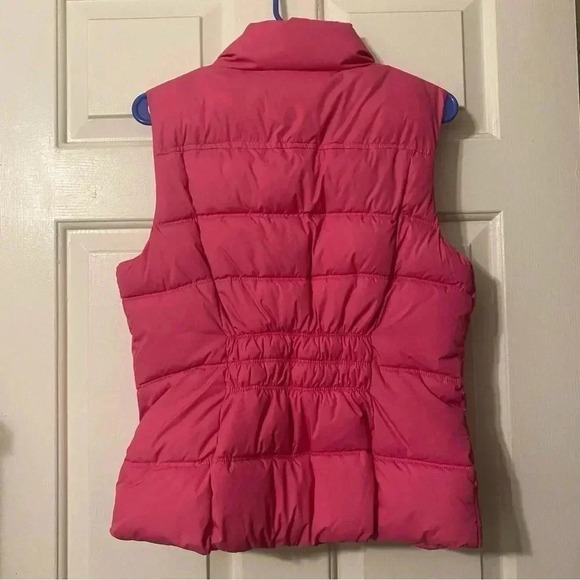 Gap Pink Puffer Vest Wonen’s Size Medium - Picture 2 of 14